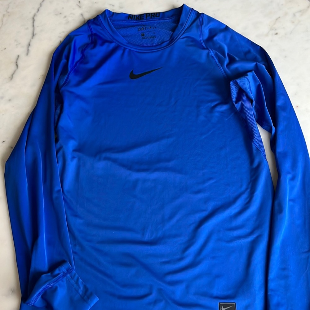 Nike men’s small dri-fit Nike pro long sleeve